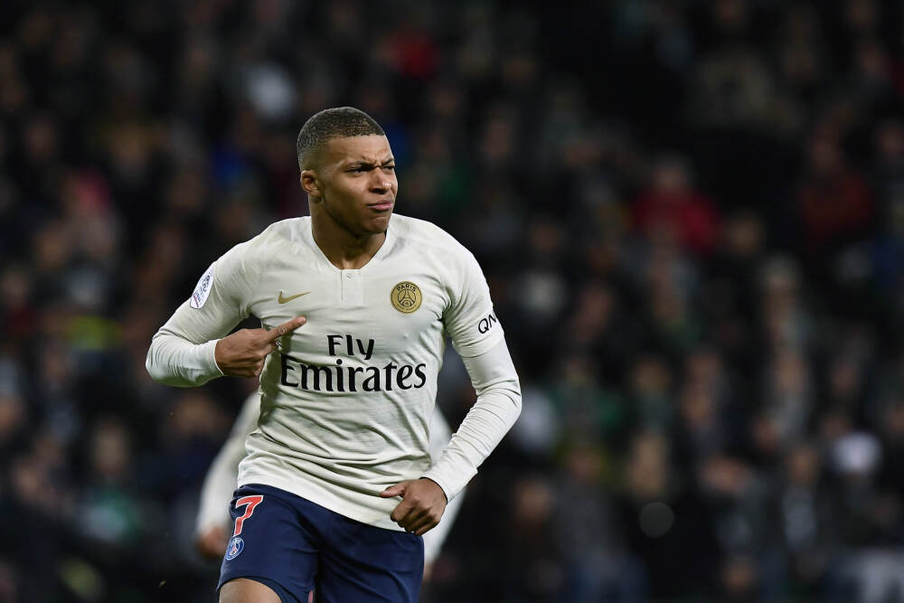 未来机器人发布首款具身智能教育陪伴机器人